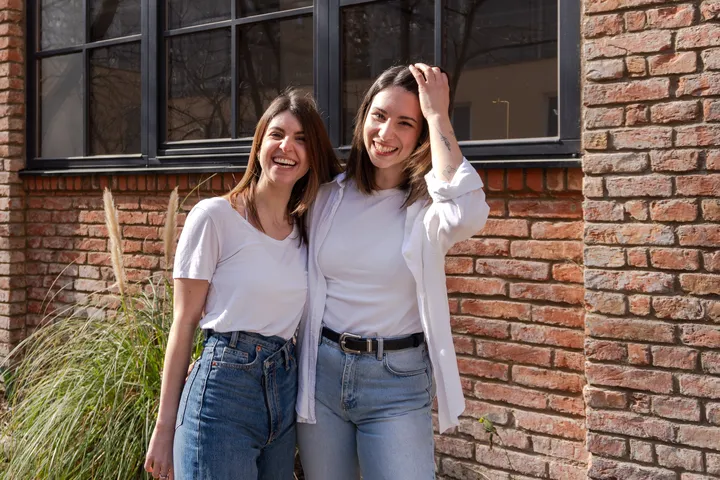 Melanie und Sabine - Pilates und Barre Trainerinnen Wien Die Turnerei